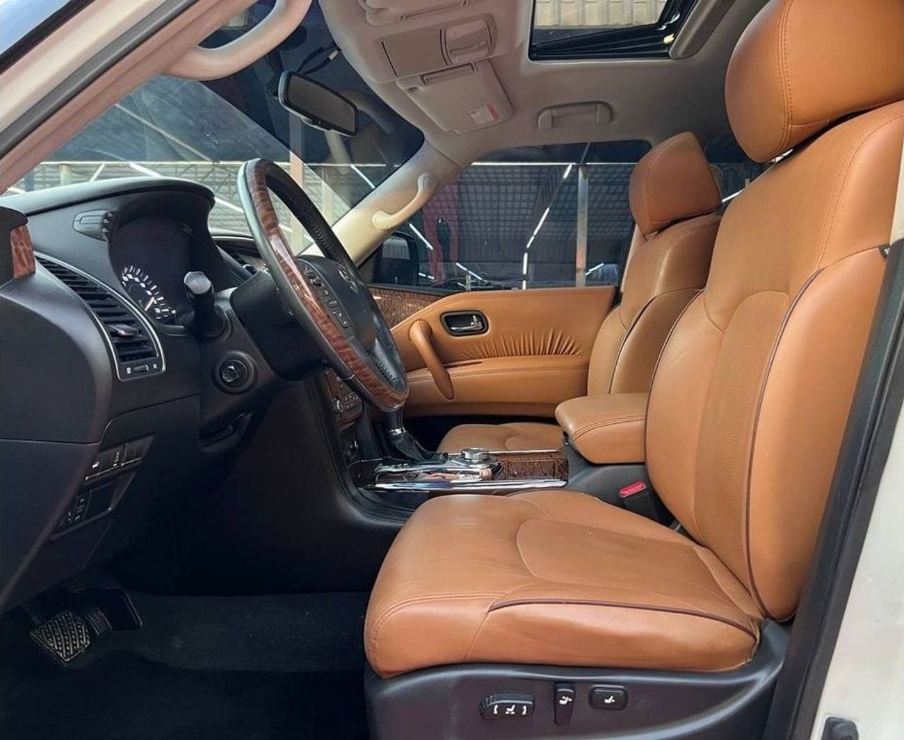 Nissan Patrol LE Titanium 5.6L