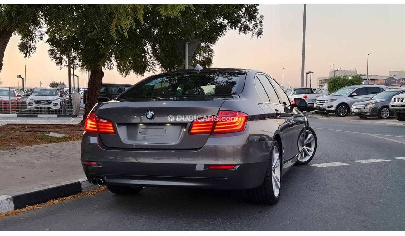 BMW 528i Luxury Line 2.0L Turbo 2015 Agency Warranty Full Service History GCC