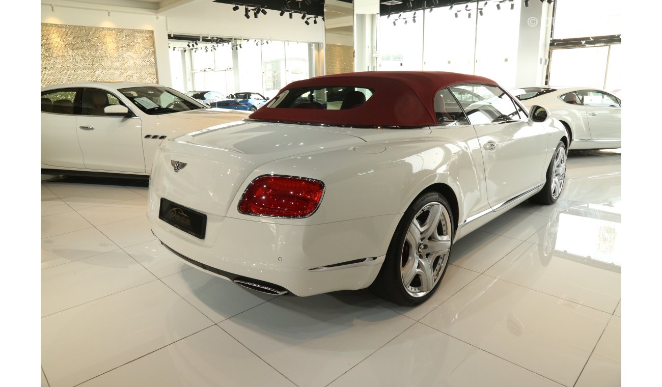 Bentley Continental GTC LOW MILEAGE ! ! 2015 !! BENTLEY CONTINENTAL GTC SPEED W12 - GCC / PRISTINE CONDITION !!