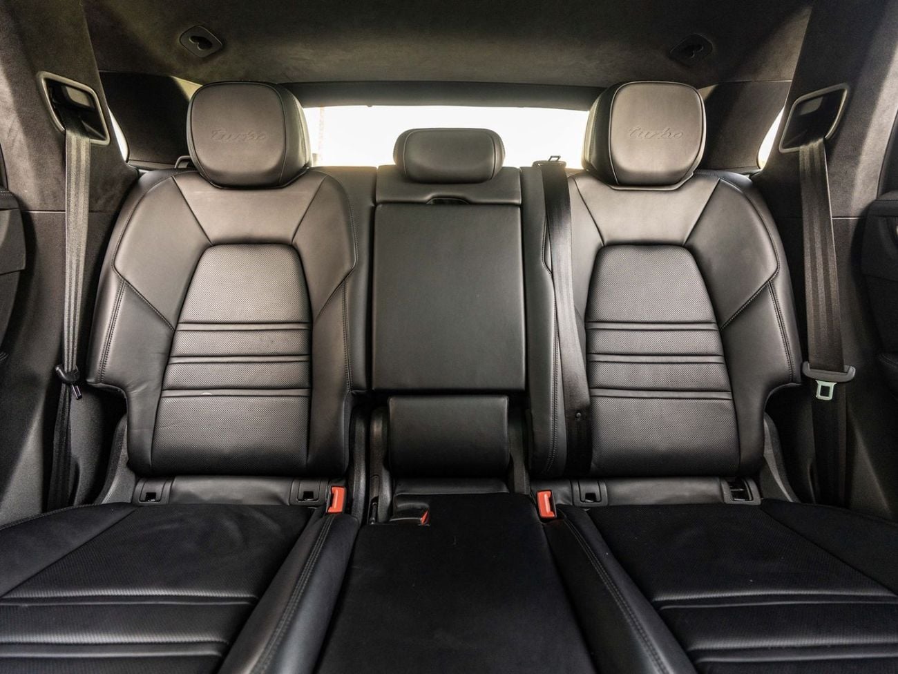 Porsche Cayenne Porsche Cayenne Turbo 2019 for 2,867.00 AED monthly