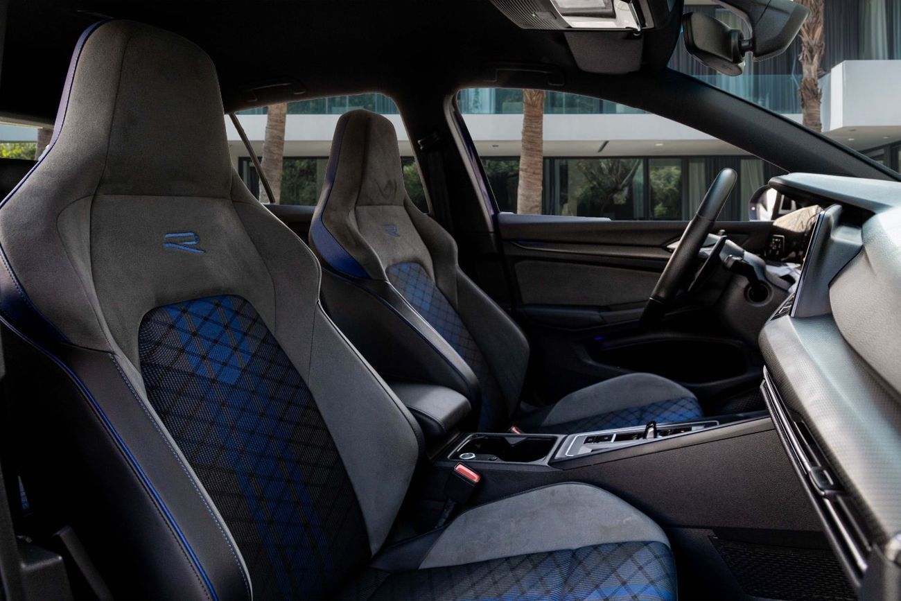 Volkswagen Golf R | 2,546 P.M | 0% Downpayment | EXTRAORDINARY CONDITION!