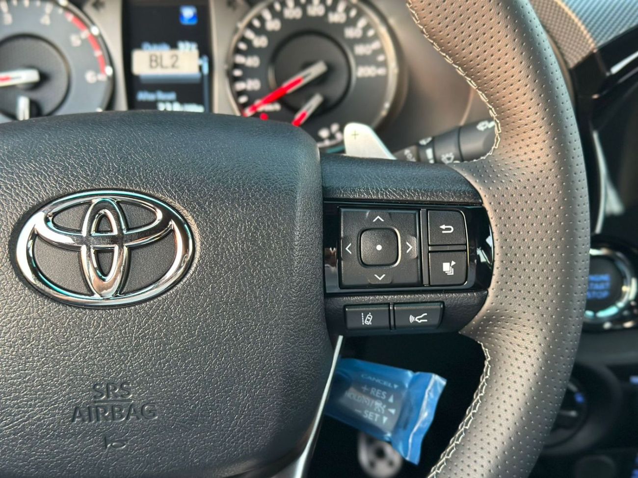 Toyota Hilux HILUX 2.8 GR-S 4WD AT RADAR WIRELESS CHARGER   BSM MY2025
