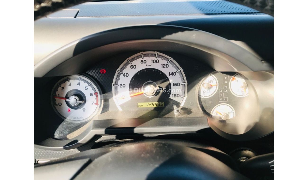 تويوتا إف جي كروزر سياره نظيفه جدا بحاله ممتازه