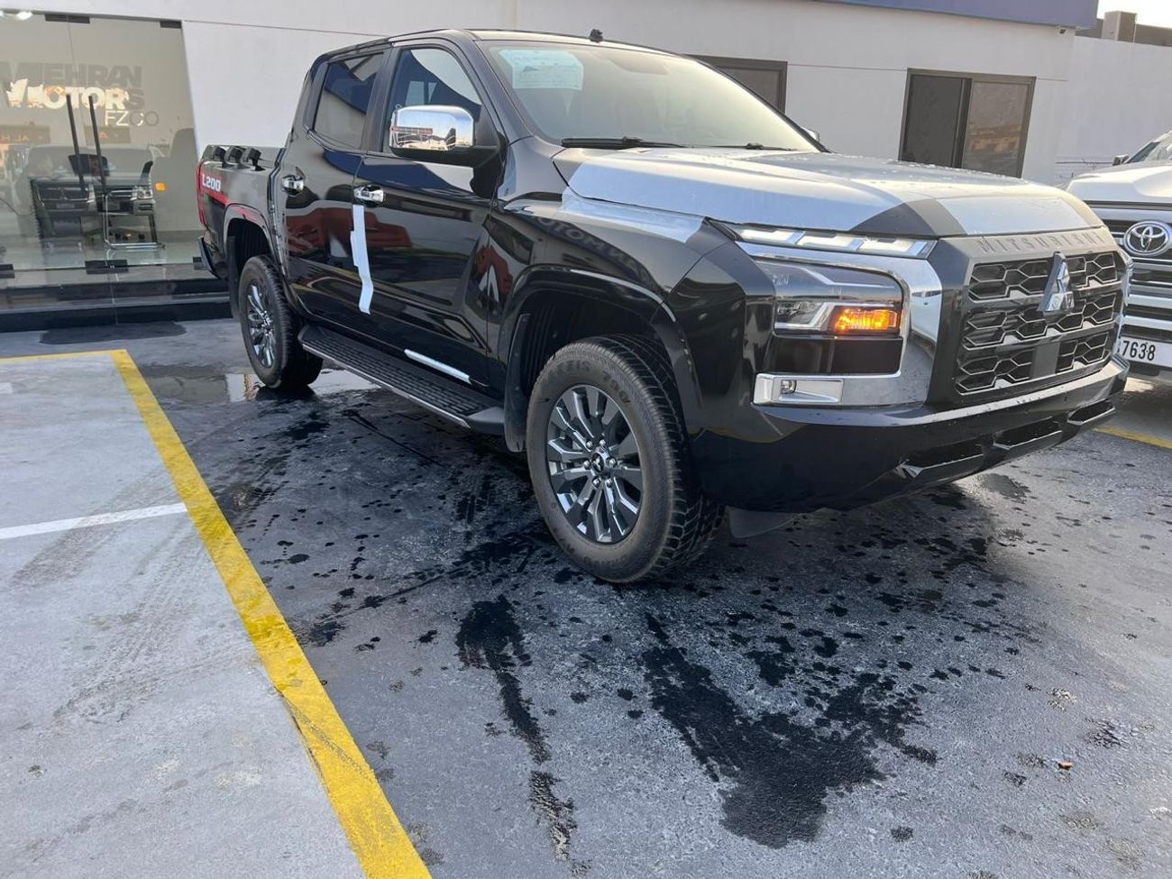 Mitsubishi L200 MITSUBISHI L200 DIESEL 2.4L AUTOMATIC