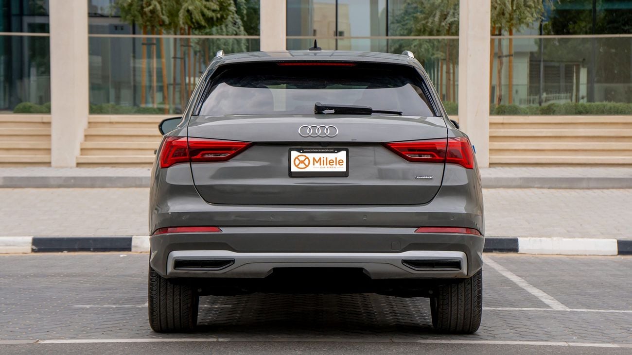 Audi Q3 40 TFSI quattro S Line 2.0L SUV