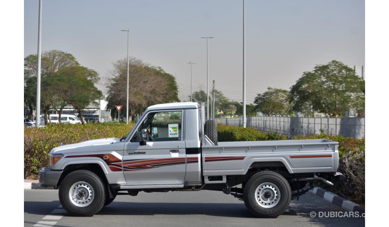 تويوتا لاند كروزر بيك آب Single Cab LX V6 4.0L PETROL 4WD Manual