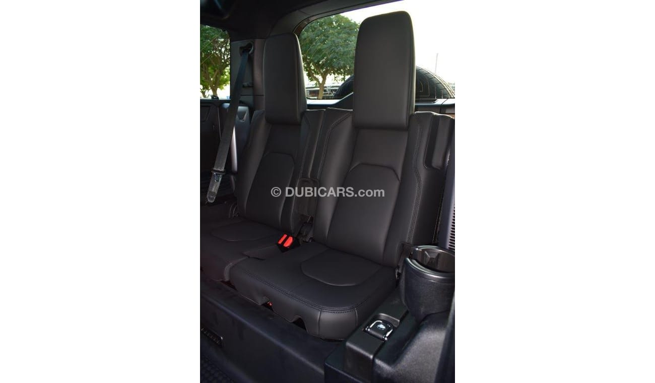 Land Rover Defender P400X MHEV 3.0L AWD 7 Seater  Automatic