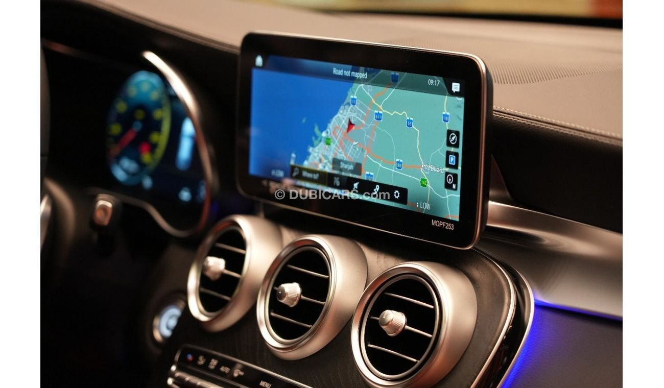 مرسيدس بنز GLC 200 كوبيه 2023 خليجي 0 كم //AMG Package