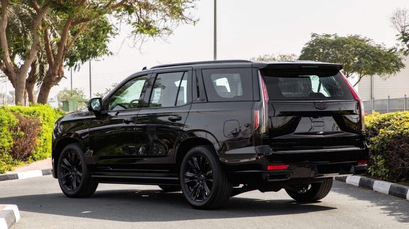 Cadillac Escalade Sport 4WD + TV BLACK EDITION/GCC/3 years warranty. For Local Registration +10%