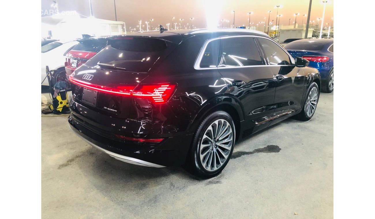 Audi e-tron Electric Car / With Warranty