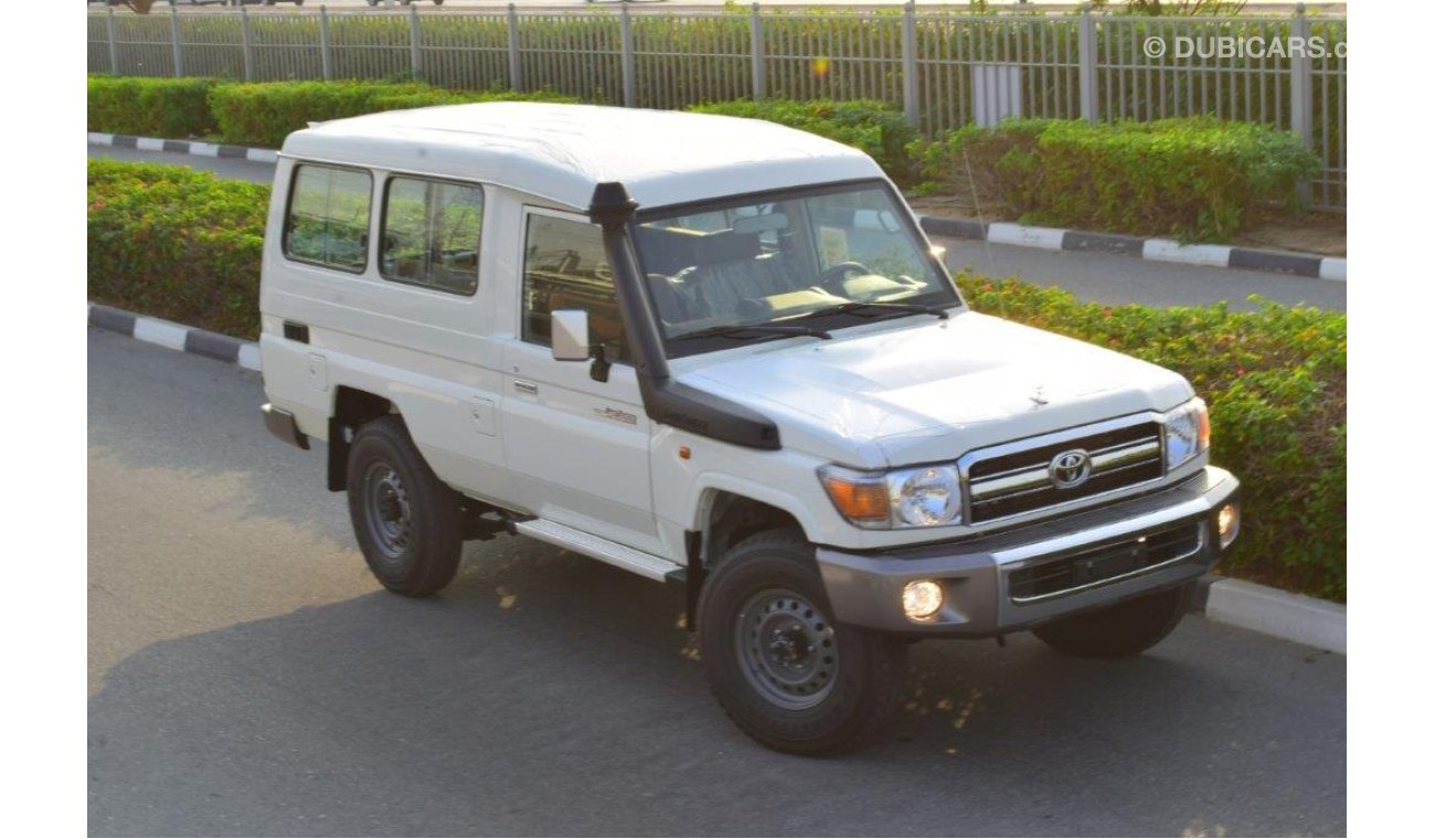 Toyota Land Cruiser Hard Top V6 4.0L PETROL MANUAL TRANSMISSION