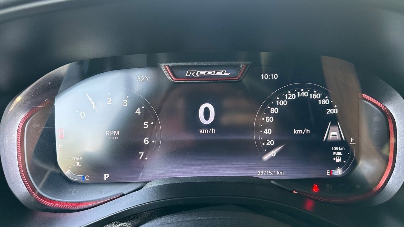 رام 1500 Rebel 5.7L Crew Cab Utility (5 Seater)