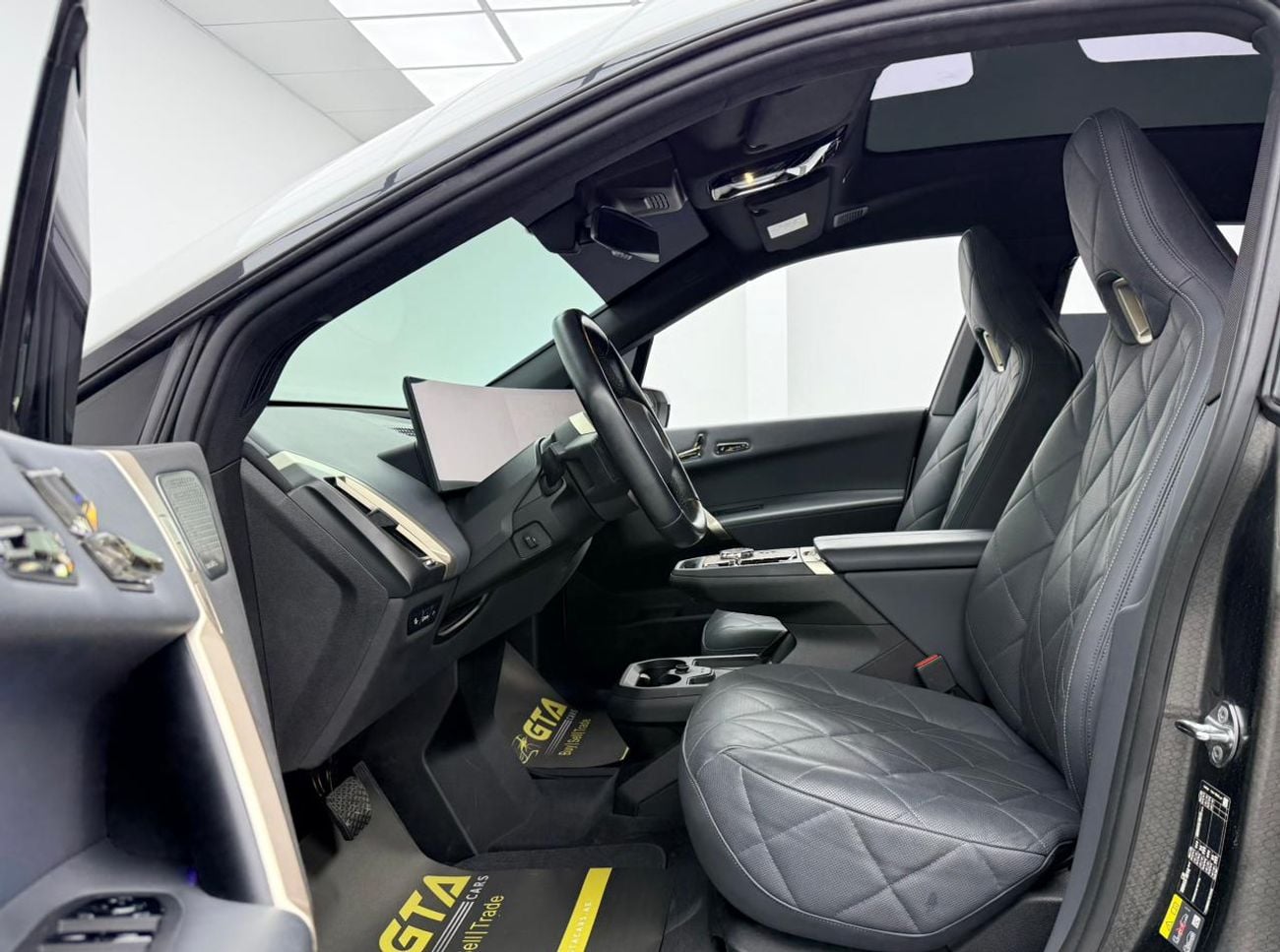 BMW iX 2024 BMW iX xDrive50, 2027 BMW Warranty, 2029 BMW Service Pack, Full BMW Service History,Low Km, GCC