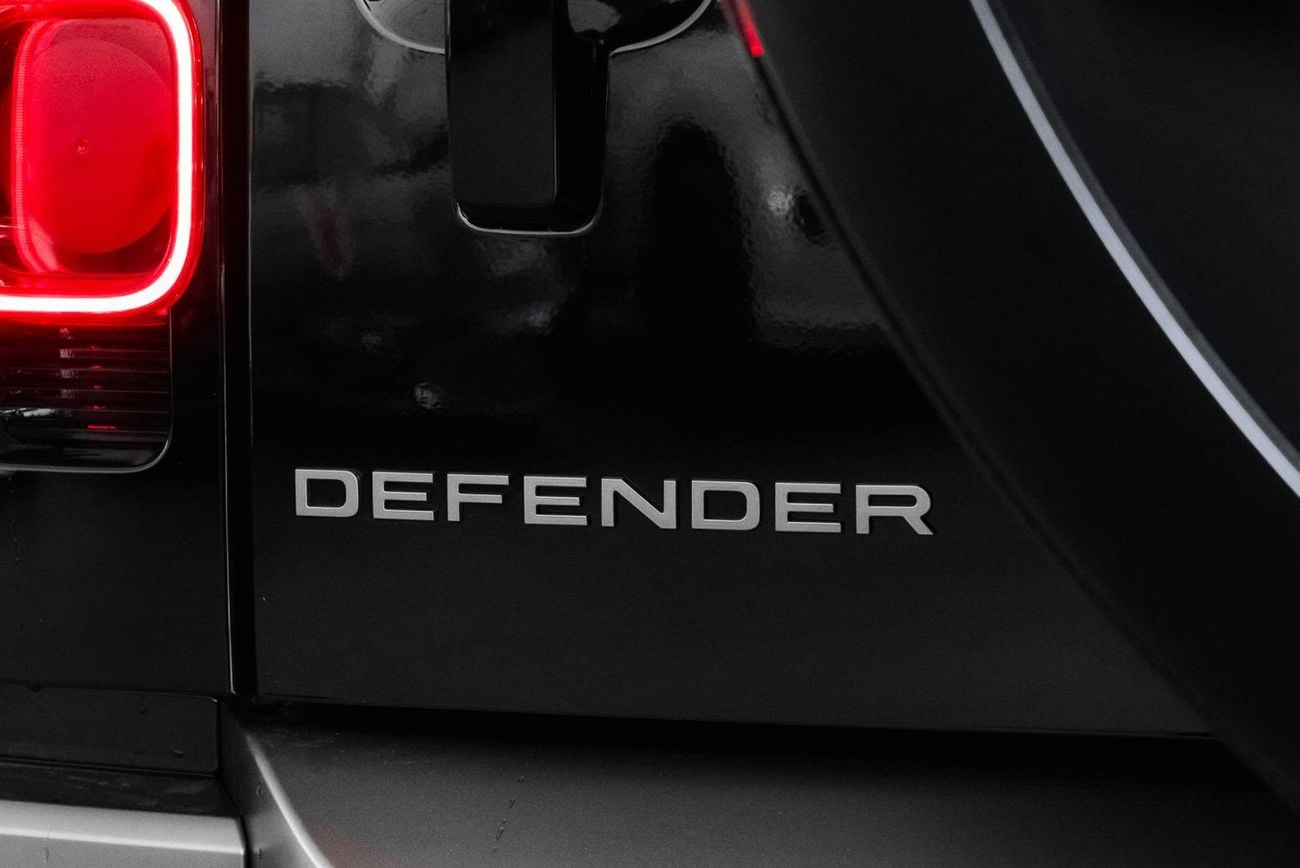 Land Rover Defender P300 110 SE 2.0L (5 Seater)