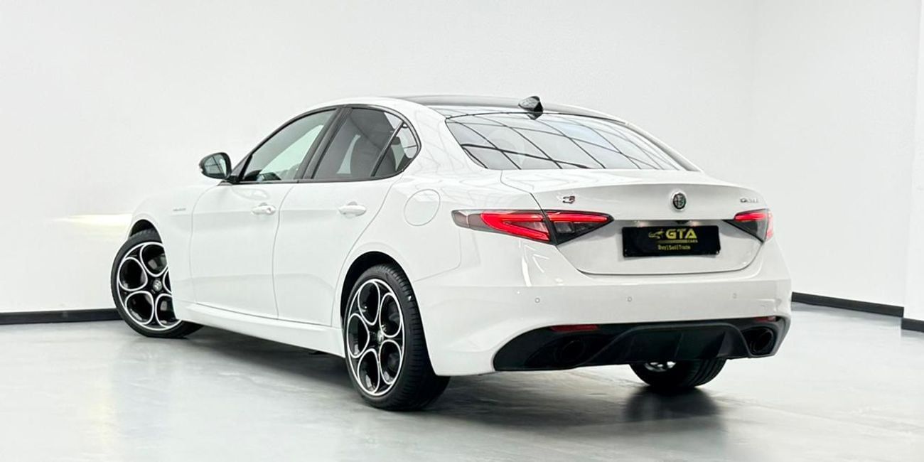 Alfa Romeo Giulia 2025 Alfa Romeo Giulia Veloce Q2, 5 Years Alfa Warranty + Service Pack, Delivery Kms, GCC