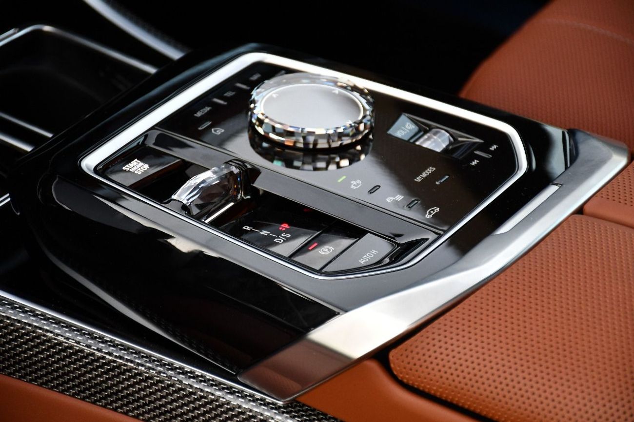 بي أم دبليو 735i BMW 735I  M KIT 2026  GCC