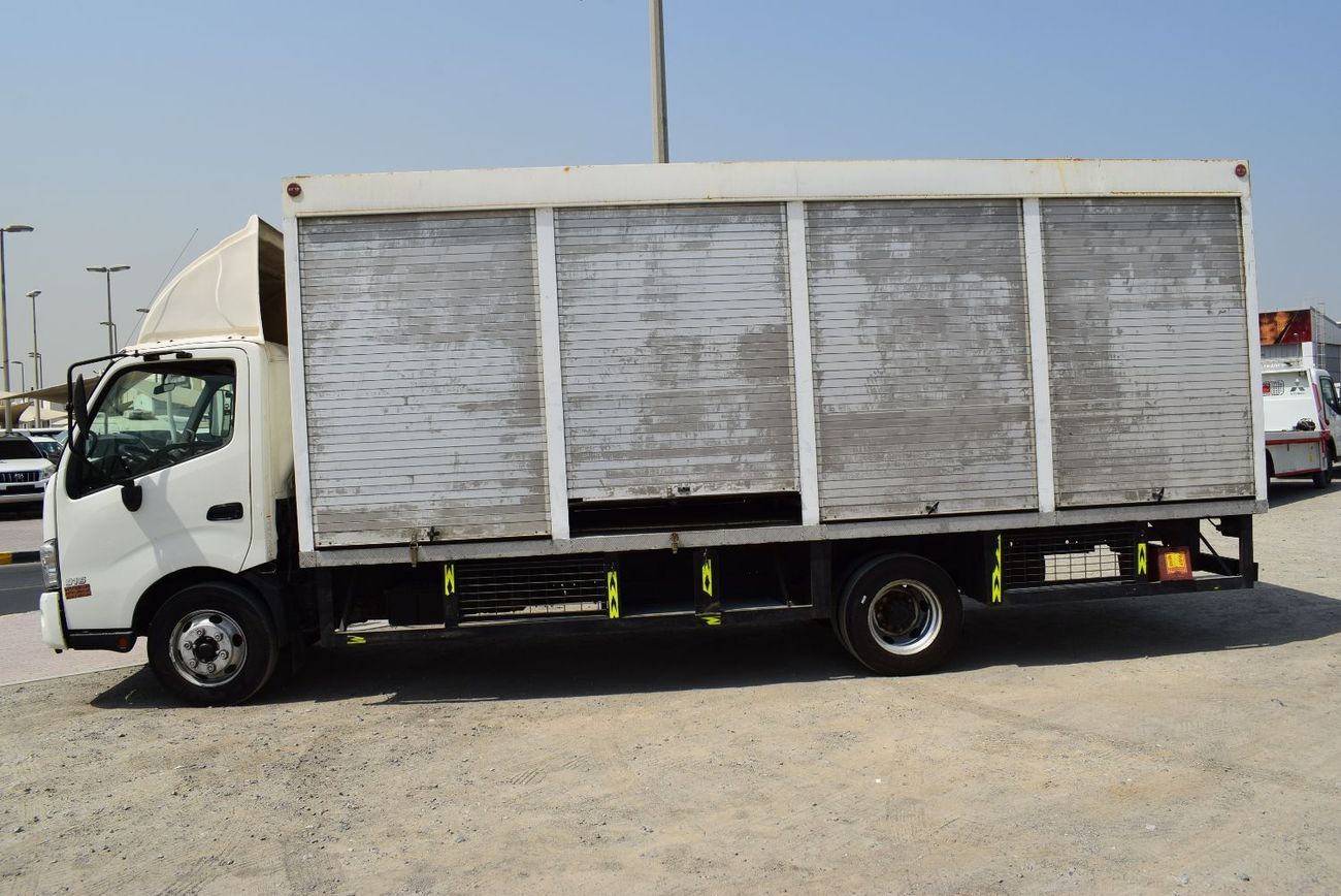 هينو 300 Hino 916 Pick Up