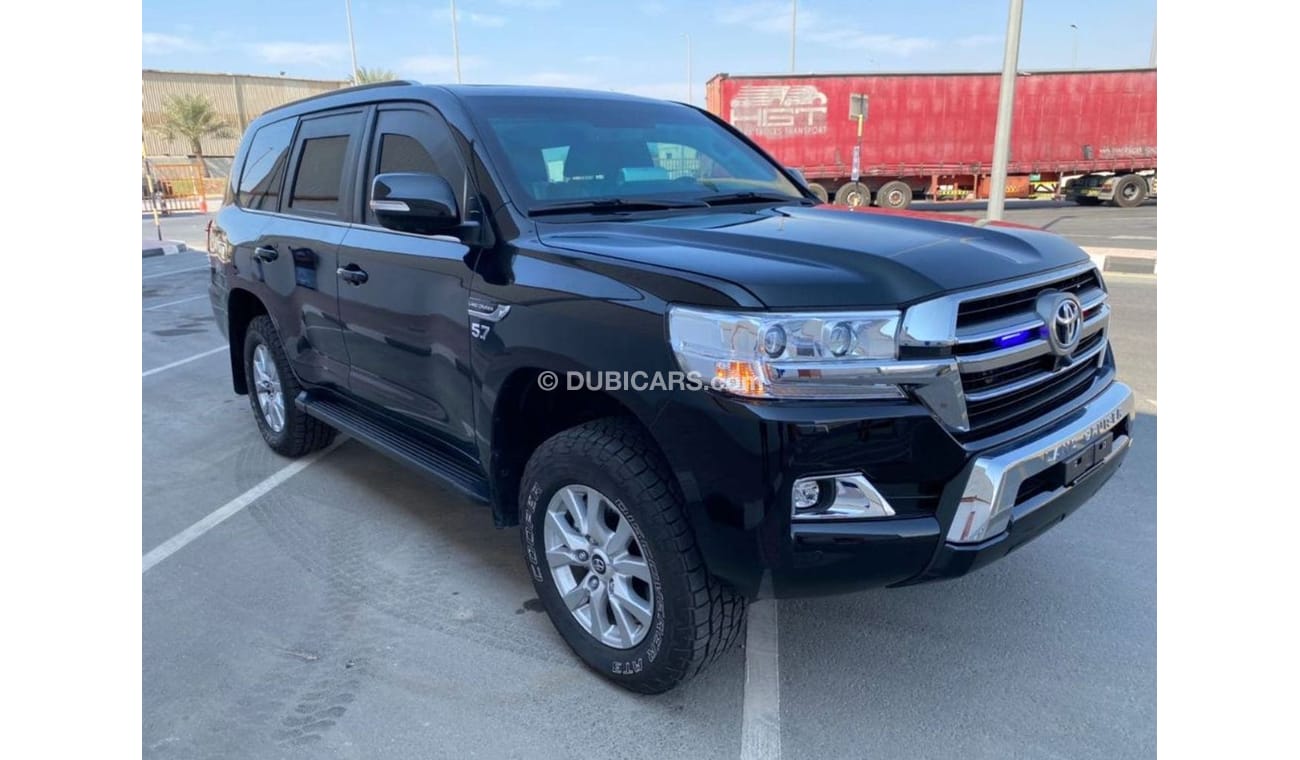 Toyota Land Cruiser Armoured B7