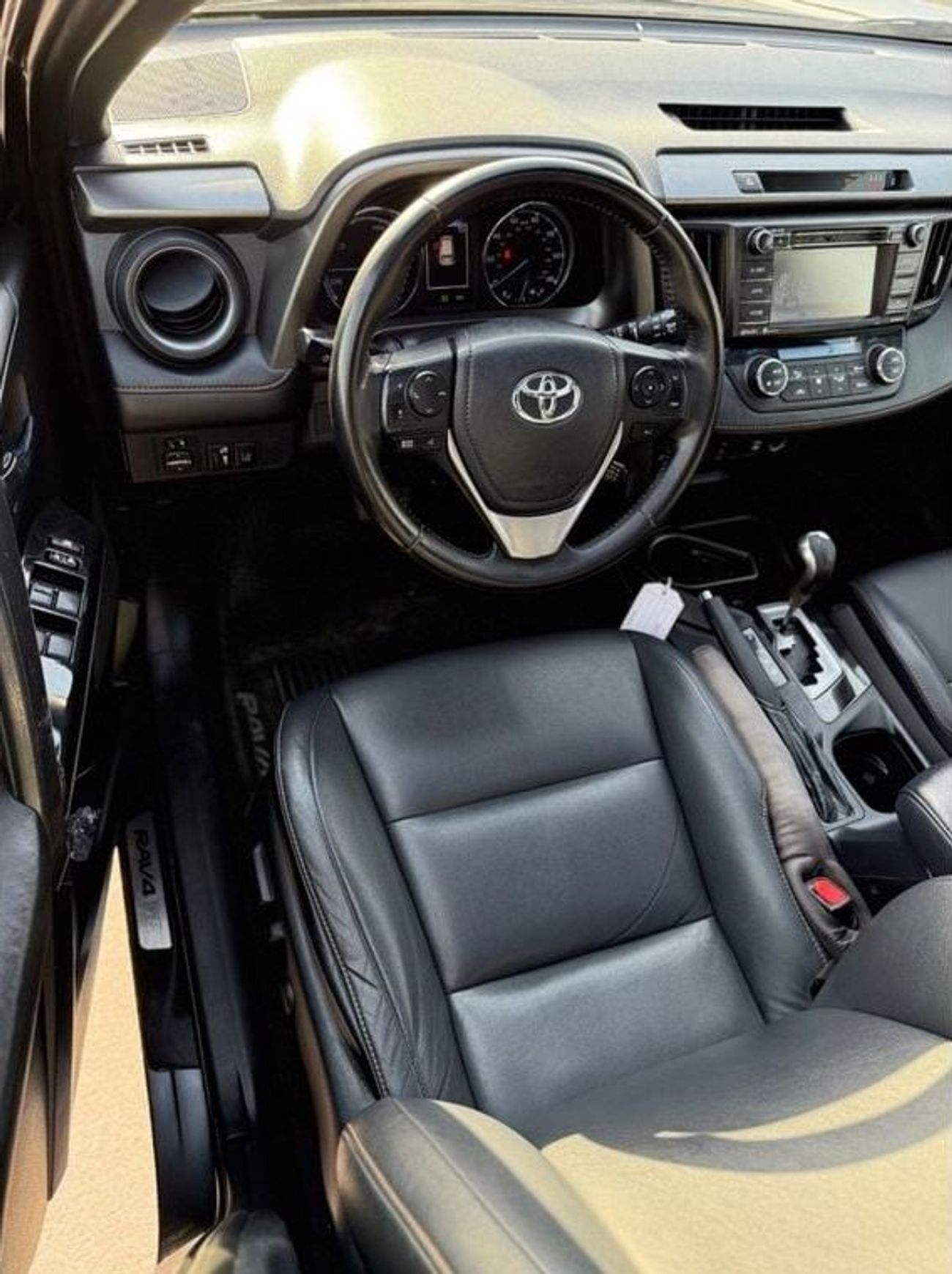 Toyota RAV4 Hybrid TOYOTA RAV4 SE Full Option