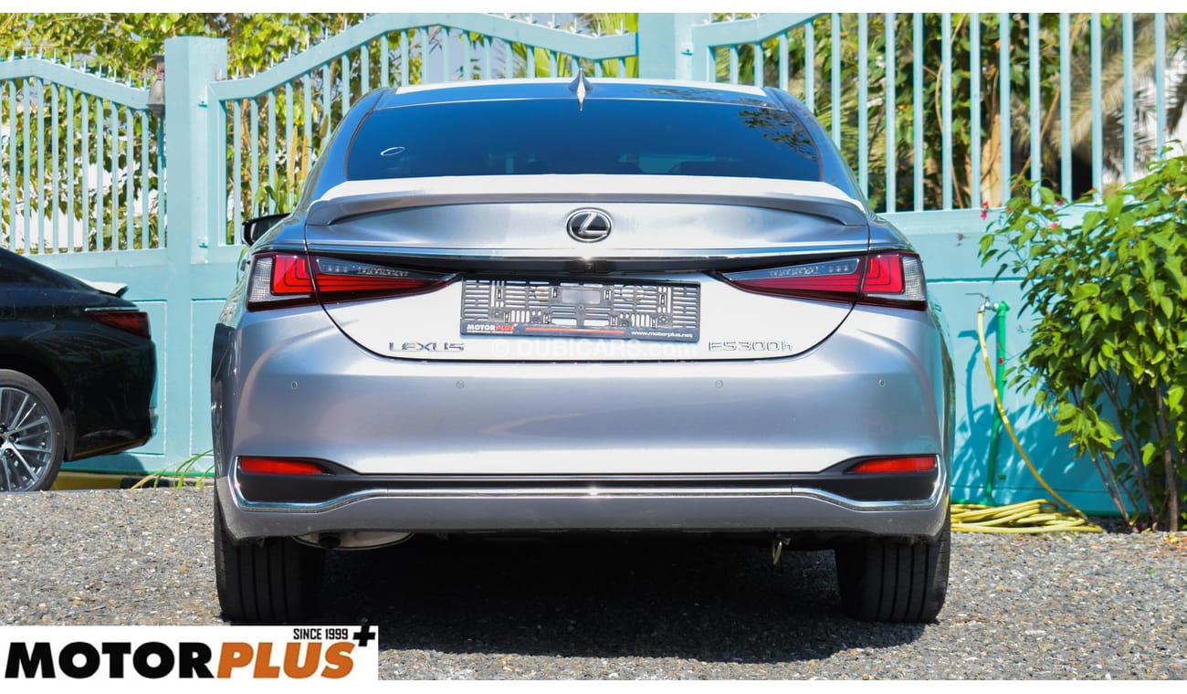 Lexus ES 300 h radar, seat heater, big screen, export only 2024 Euro specs