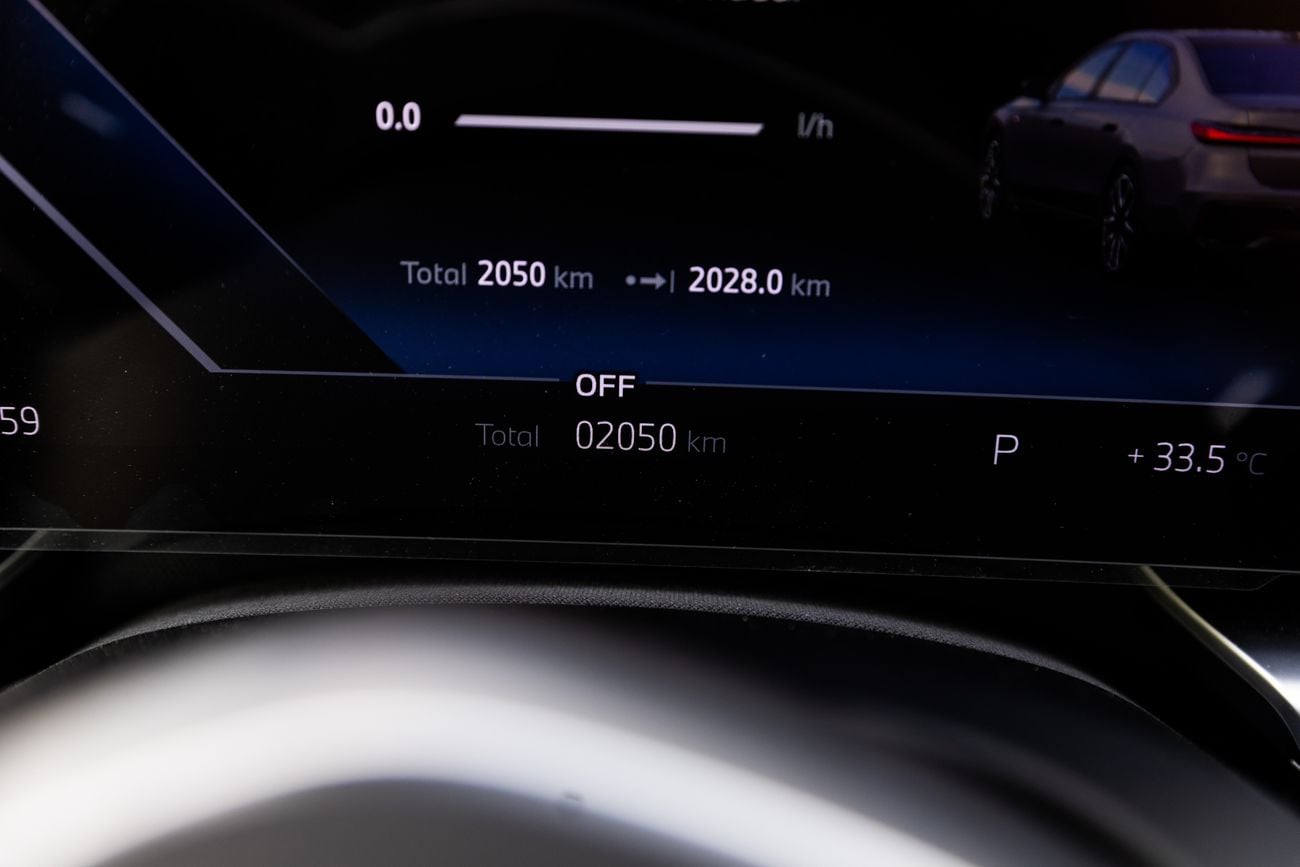 BMW 740i BMW 740i M Sport Individual – 2026 | GCC | Only 2,050 KM | 2 Years Warranty | AED 449,000