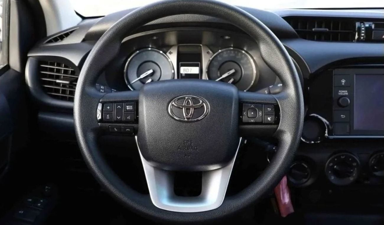 Toyota Hilux Toyota Hilux AT 2.4L Mid AT DIESEL