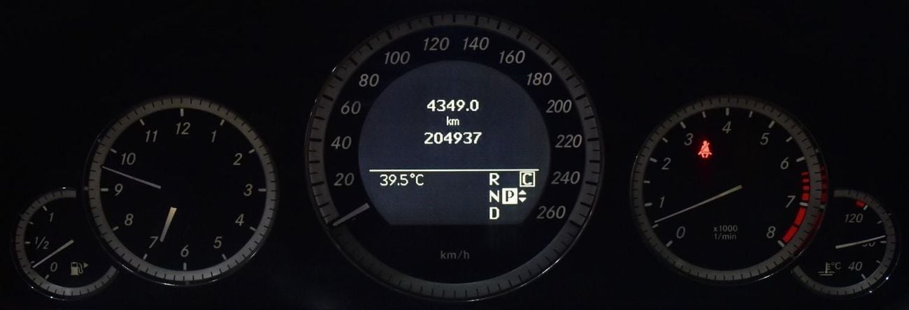 Mercedes-Benz E300 EXCELLENT DEAL for our Mercedes Benz E300 ( 2010 Model ) in Silver Color Korean Specs