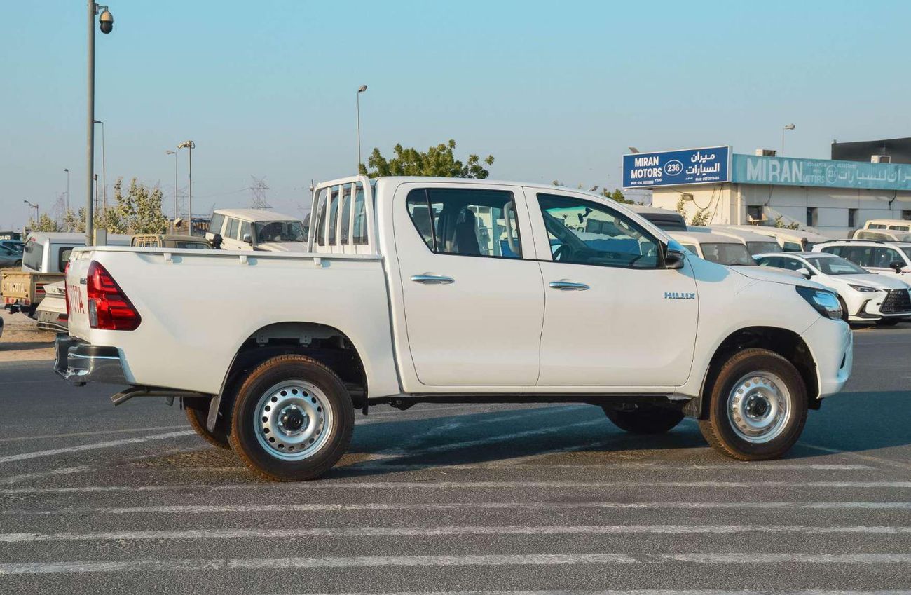 تويوتا هيلوكس DLX 2.4L 4WD DIESEL PICKUP 2026