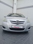 Toyota Yaris BASE