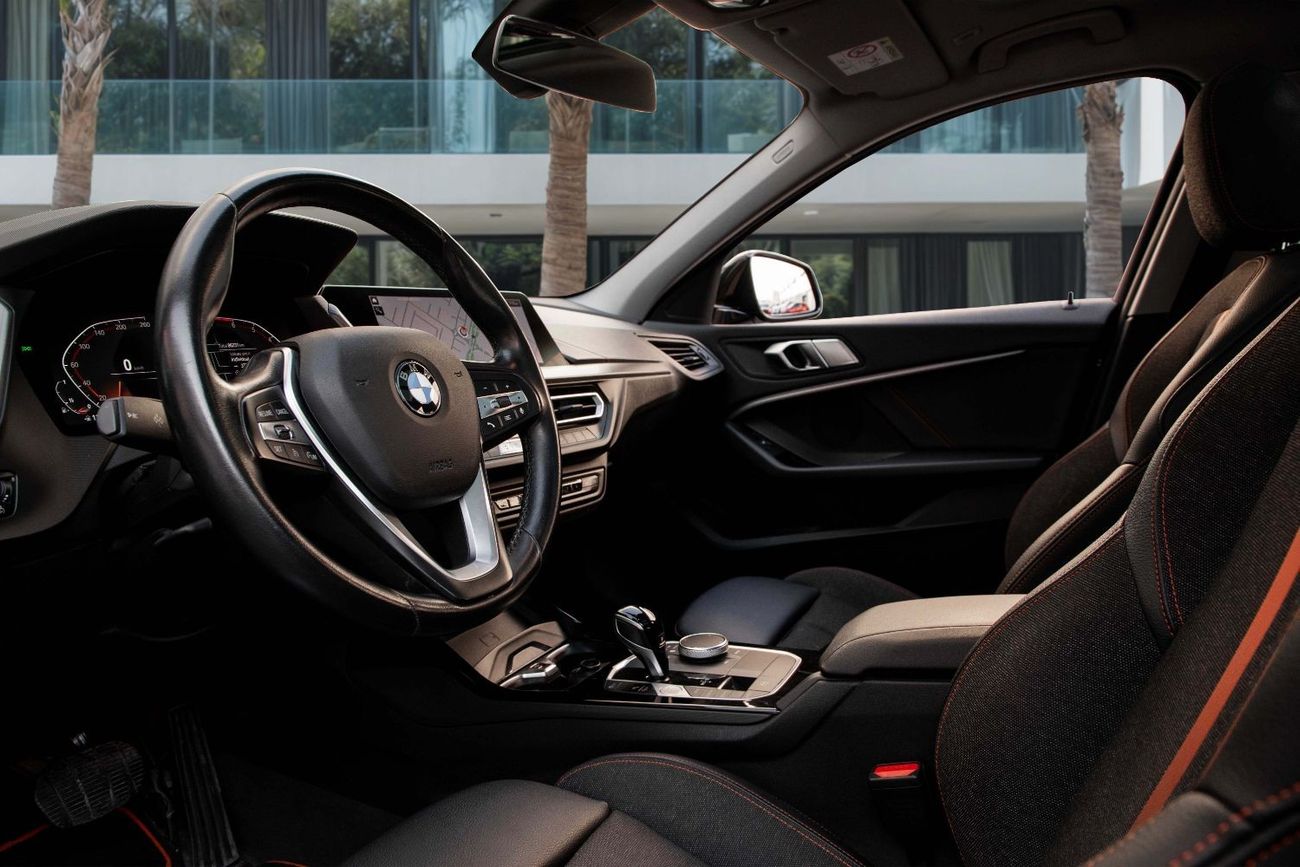 BMW 120i 120 | 2,056 P.M  | 0% Downpayment | Agency Warranty & Serivce!