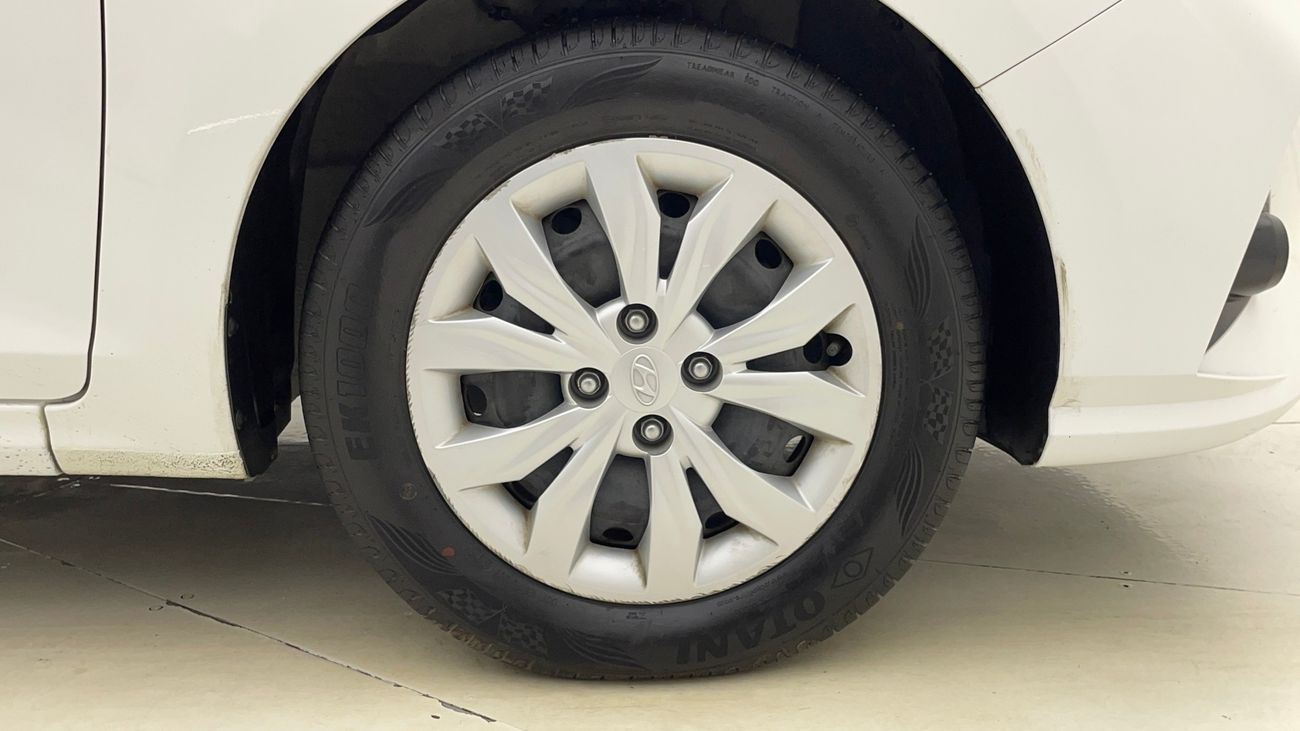 Hyundai Accent SMART 1.6 | Zero Down Payment | Home Test Drive