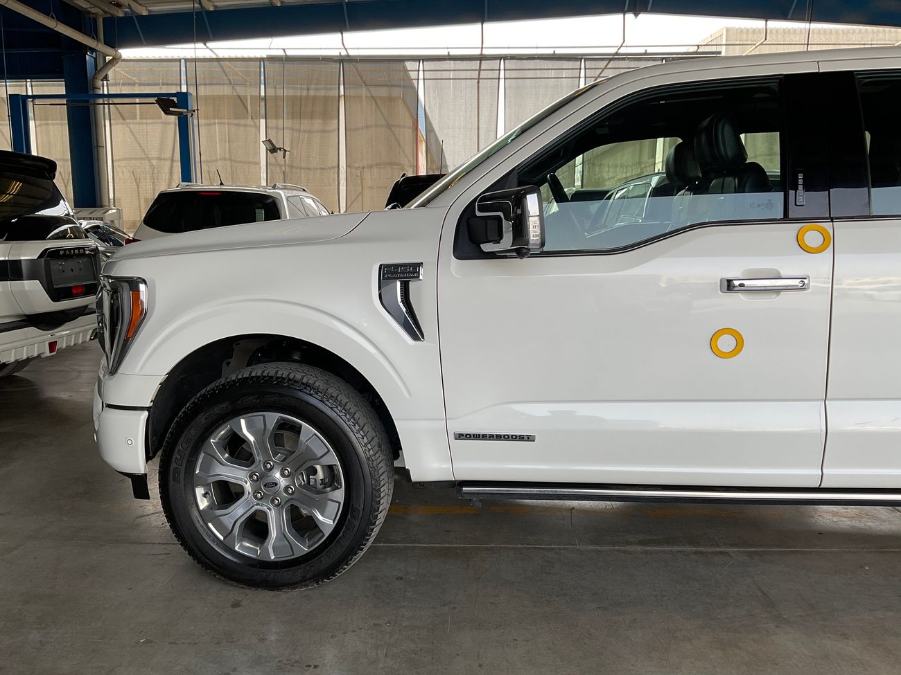 Ford F 150 Platinum FX4 - Super Crew | Guaranteed Warranty | 0 Down Payment