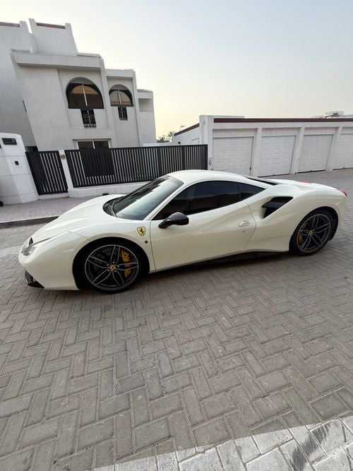 Ferrari 488