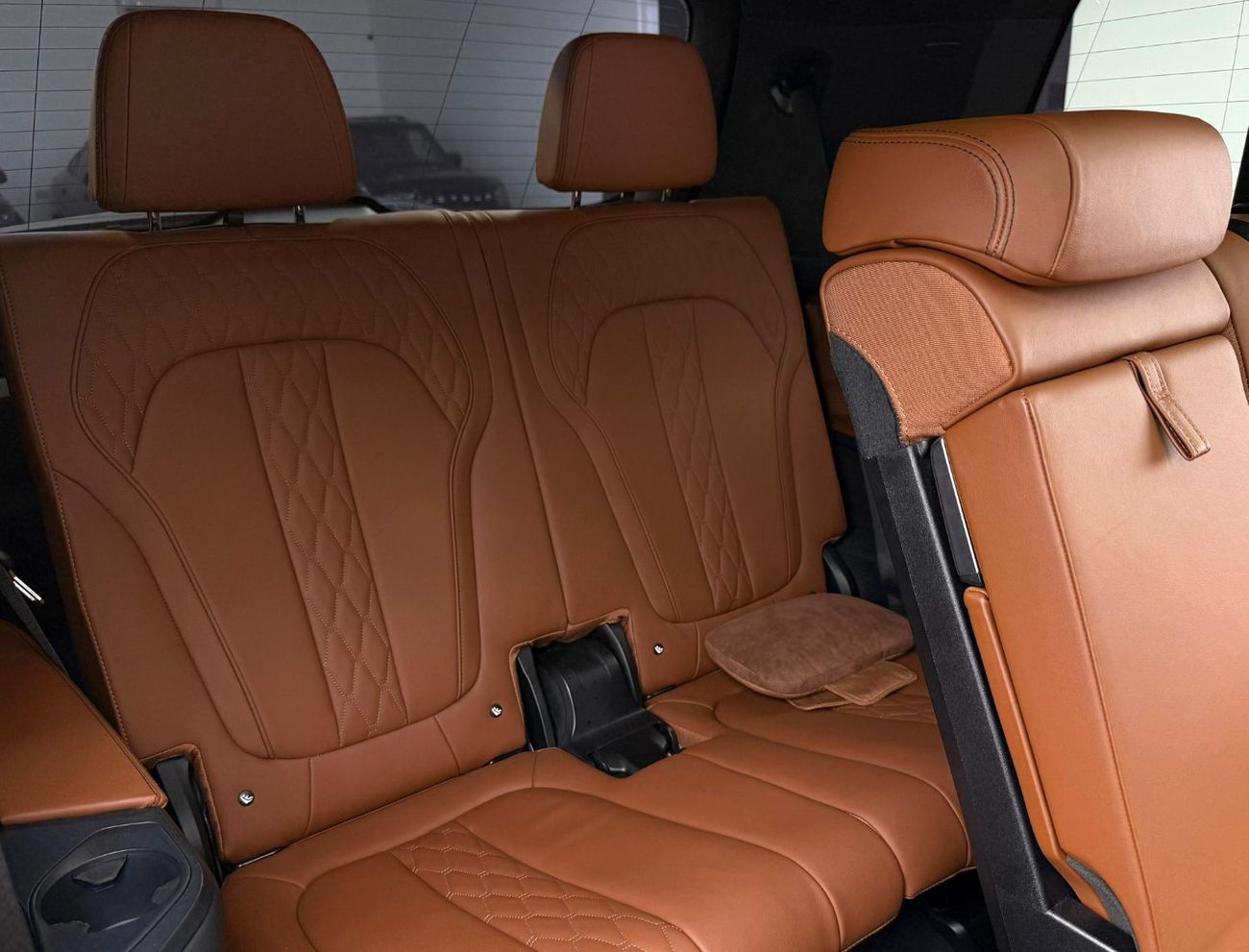 بي أم دبليو X7 40i 3.0L 2022 BMW X7 xDrive40i M-Sport, 2026 BMW Warranty, Full BMW Service History, 7 Seater, GCC