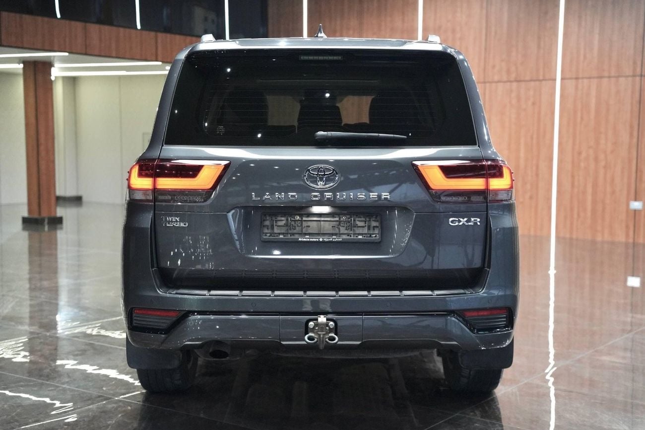 تويوتا لاند كروزر 2023 Model GXR Twin Turbo 3.5L Engine Full Option Very Perfect Condition