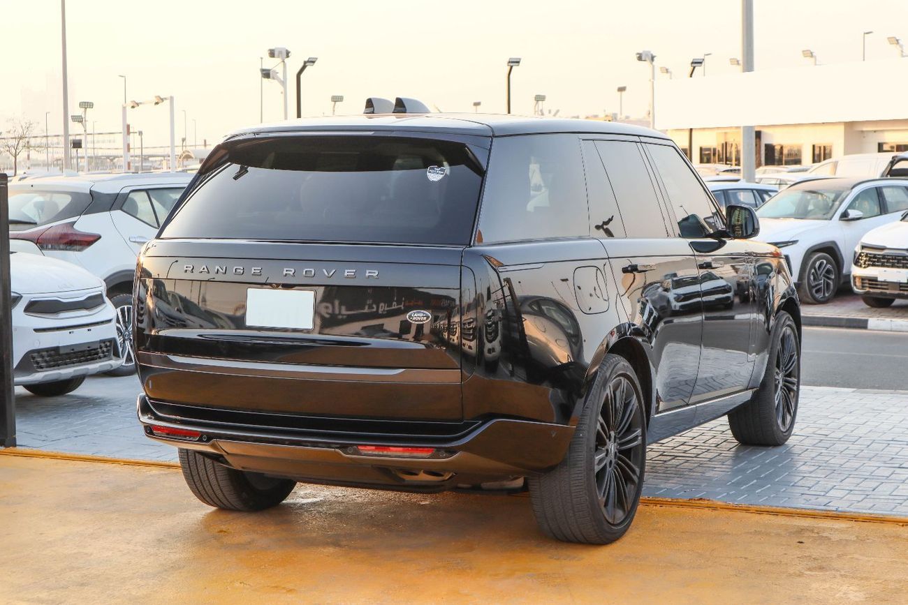 Land Rover Range Rover LWB Autobiography P400 3.0L LWB Autobiography P400 4.4L 2022 Land Rover Range Rover Autobiography 4.