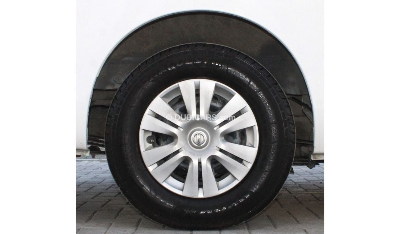 نيسان أورفان لوحة فان  سقف عالي خالية من الحوادث - خليجي - سقف عالي - بيترول