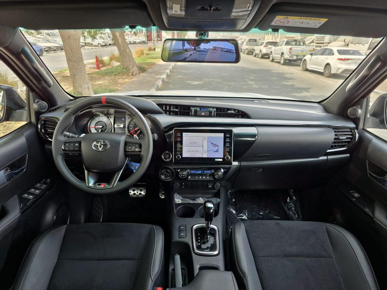 Toyota Hilux GR Sport 4.0L TOYOTA HILUX GR -S PETROL 4.0 - DIGITAL MIRROR - FULL OPTIONS - 2025 MODEL - BLACK INS