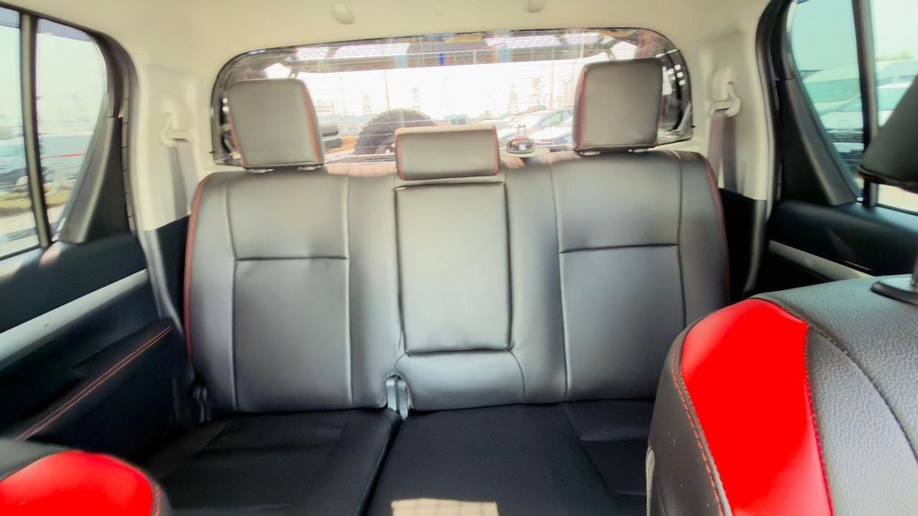 تويوتا هيلوكس 2019 | 2.8L DIESEL | AUTOMATIC TRANSMISSION | RIGHT-HAND-DRIVE | HEAVY 4X4 SPORTS BAR WITH BASKET |