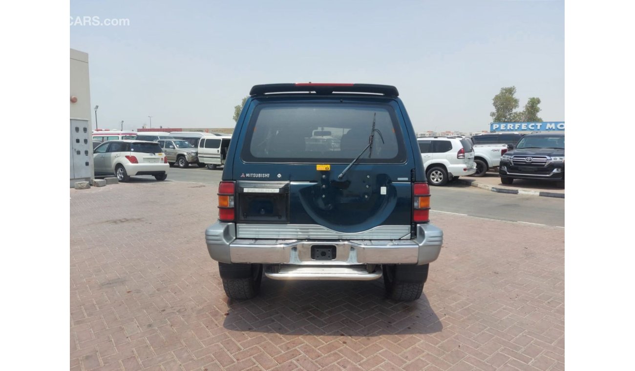 ميتسوبيشي باجيرو MITSUBISHI PAJERO RIGHT HAND DRIVE (PM1604)