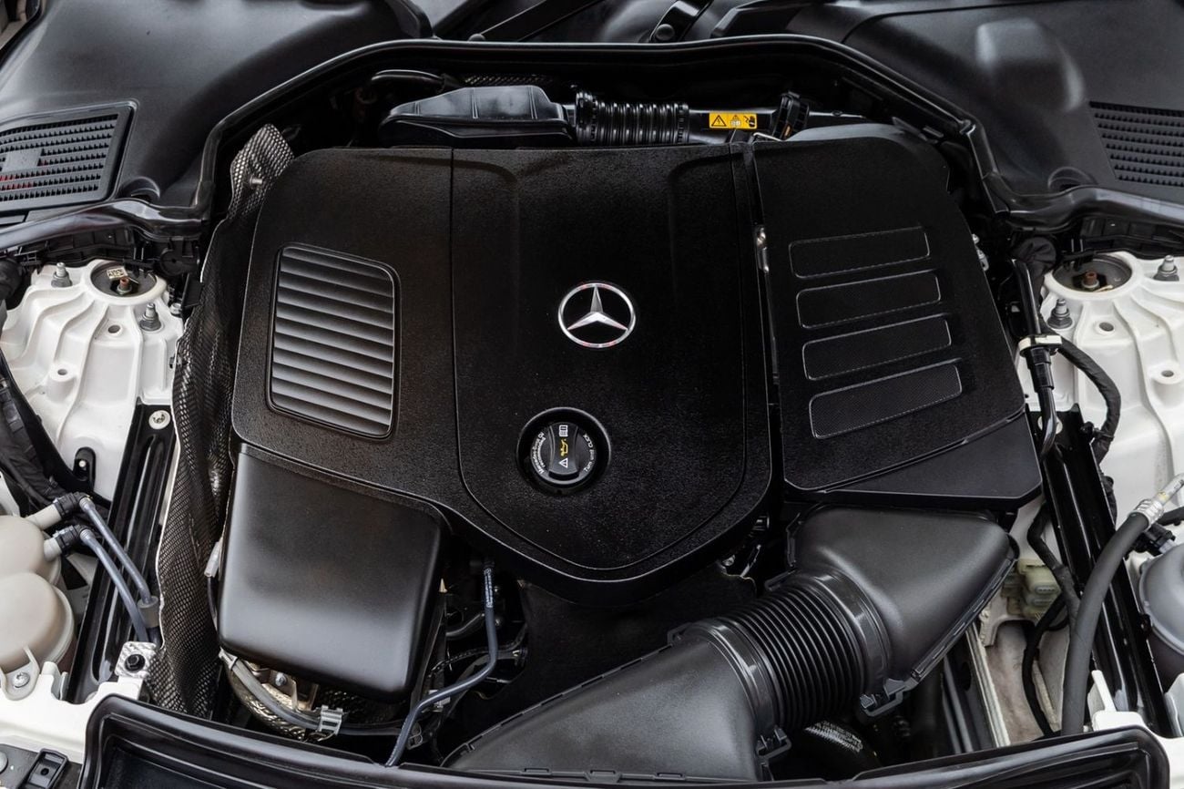 مرسيدس بنز C 200 Premium 2.0L