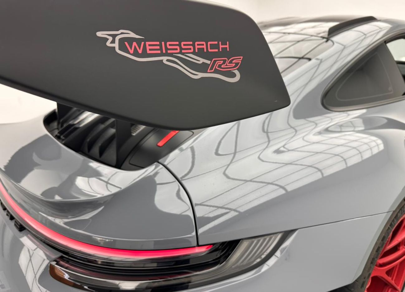 Porsche 911 GT3 RS 4.0L (520 HP) Coupe 2025 Porsche 911 GT3 RS Weissach Package, Jan/2027 Porsche Warranty, Bran