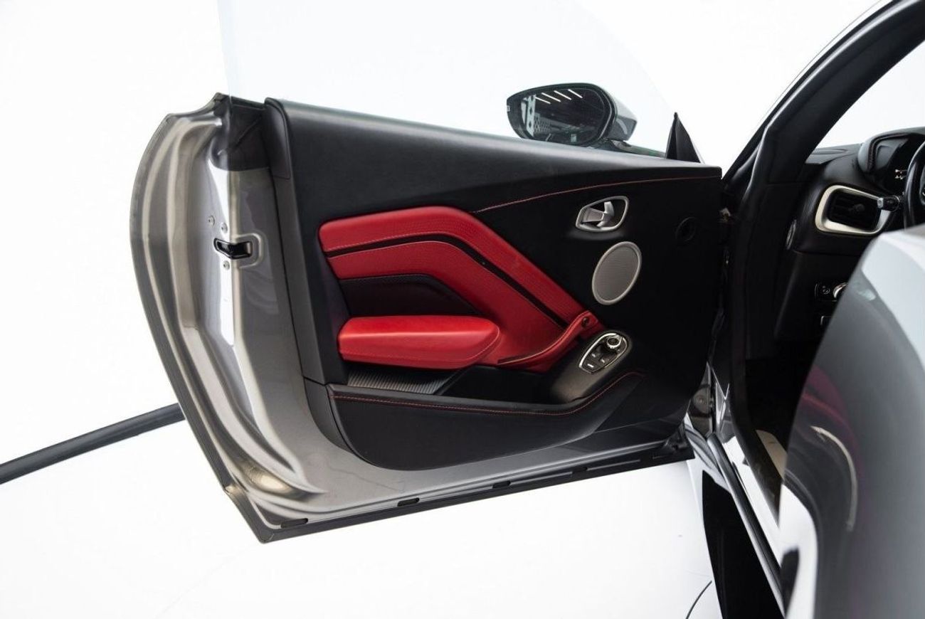 أستون مارتن فانتيج Std