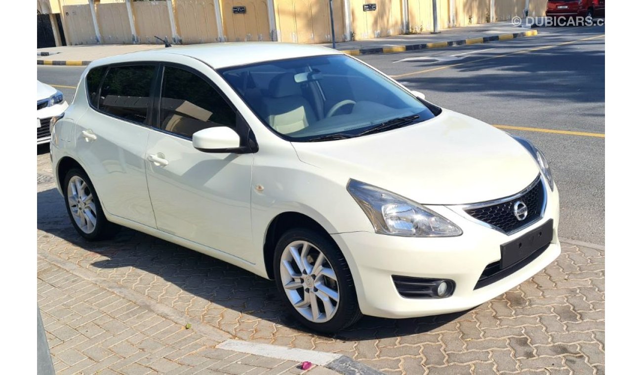 Nissan Tiida Nissan tiida 2014 sv gcc