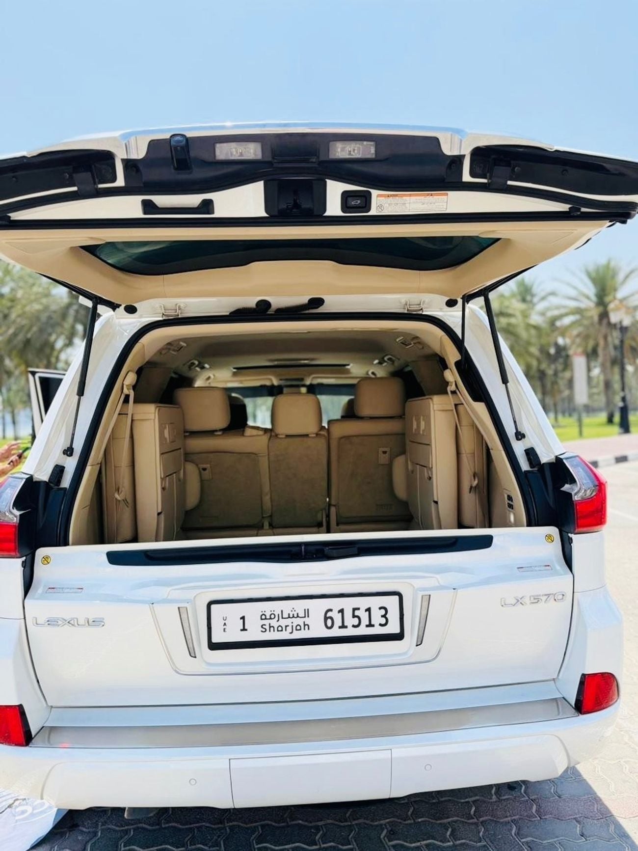 Lexus LX570 Lexus LX 570 Years 2018 platinum v8 full loaded petrol