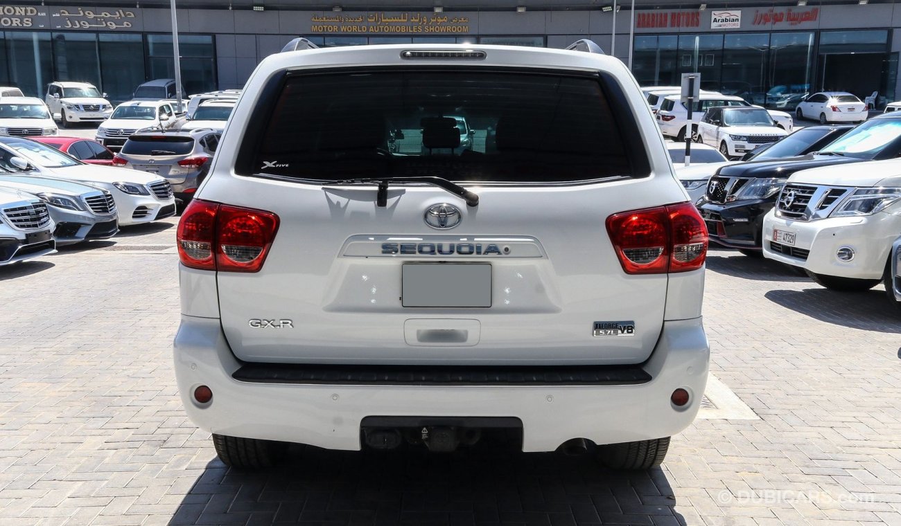 Toyota Sequoia GXR V8