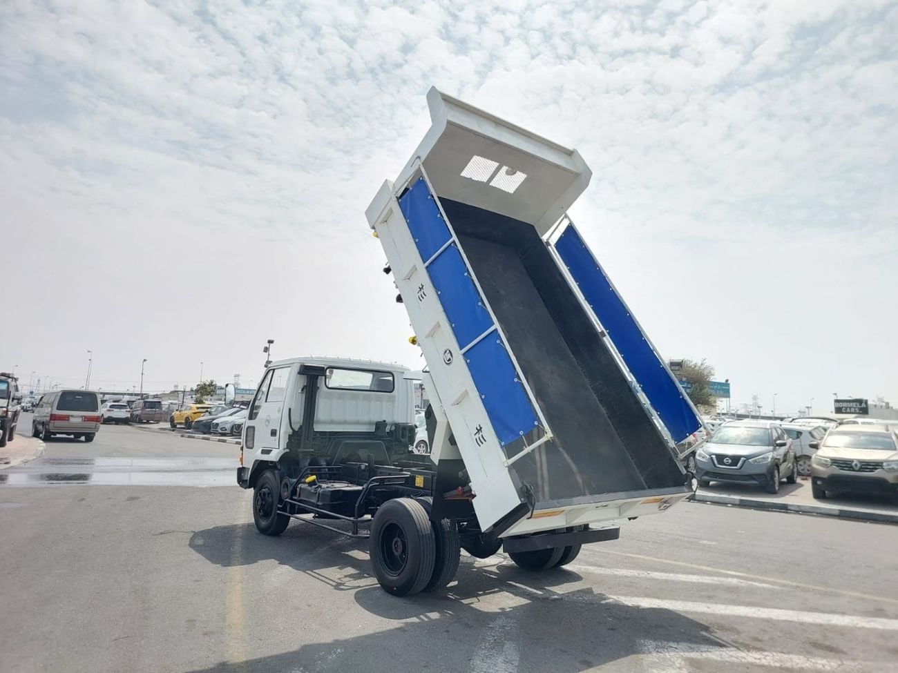 ميتسوبيشي فايتر (RAMADAN OFFER) MITSUBISHI FIGHTER TRUCK RHD 1989 MODEL 6.5 L DIESEL MANUAL(PM30989)