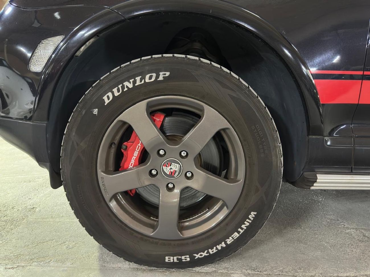 بورش كايان PORSCHE CAYENNE S 2006 4.5L | ROOF-MOUNTED LIGHT BAR | BLACK LEATHER SEATS | OFF-ROAD CUSTOMISED