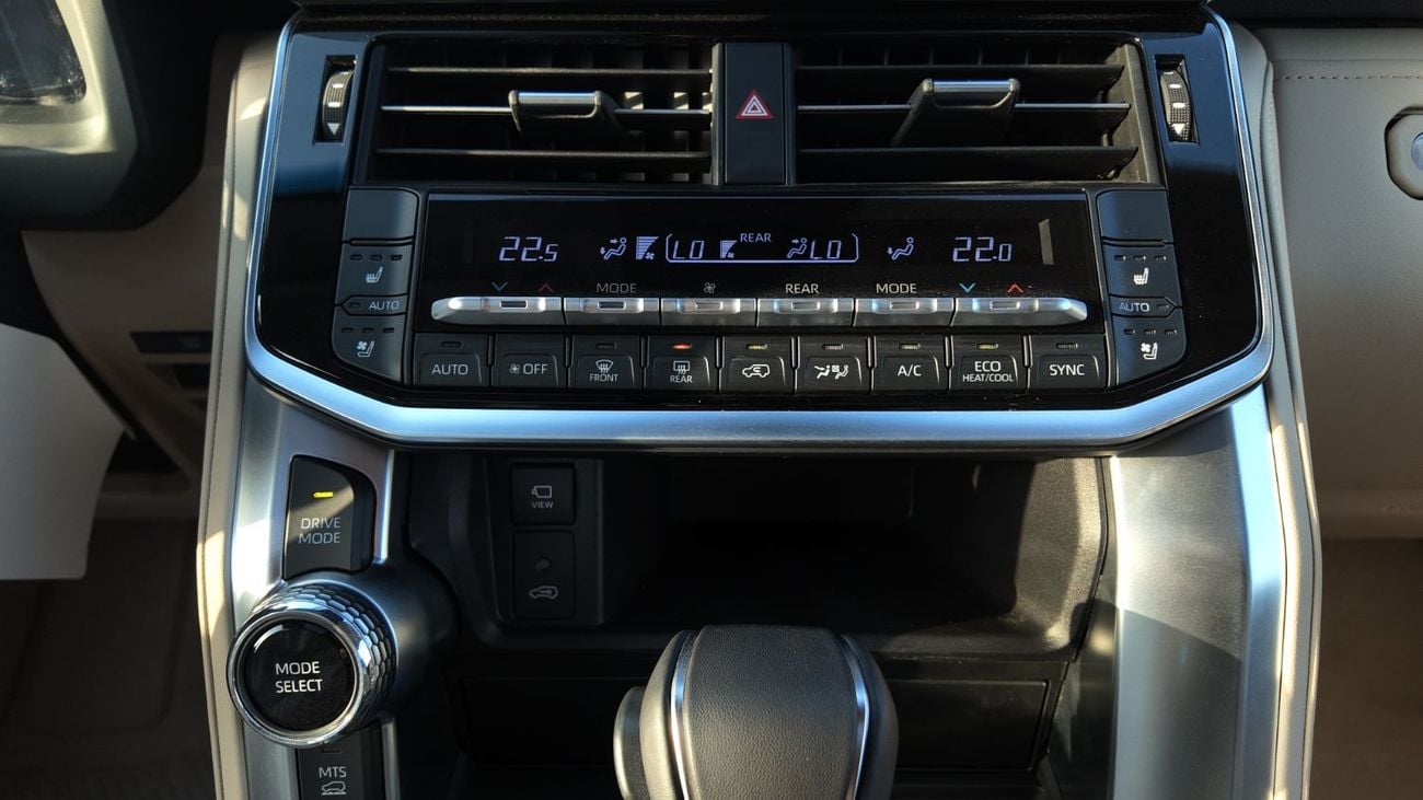 تويوتا لاند كروزر LAND CRUISER VXR 3.3L DIESEL 2025