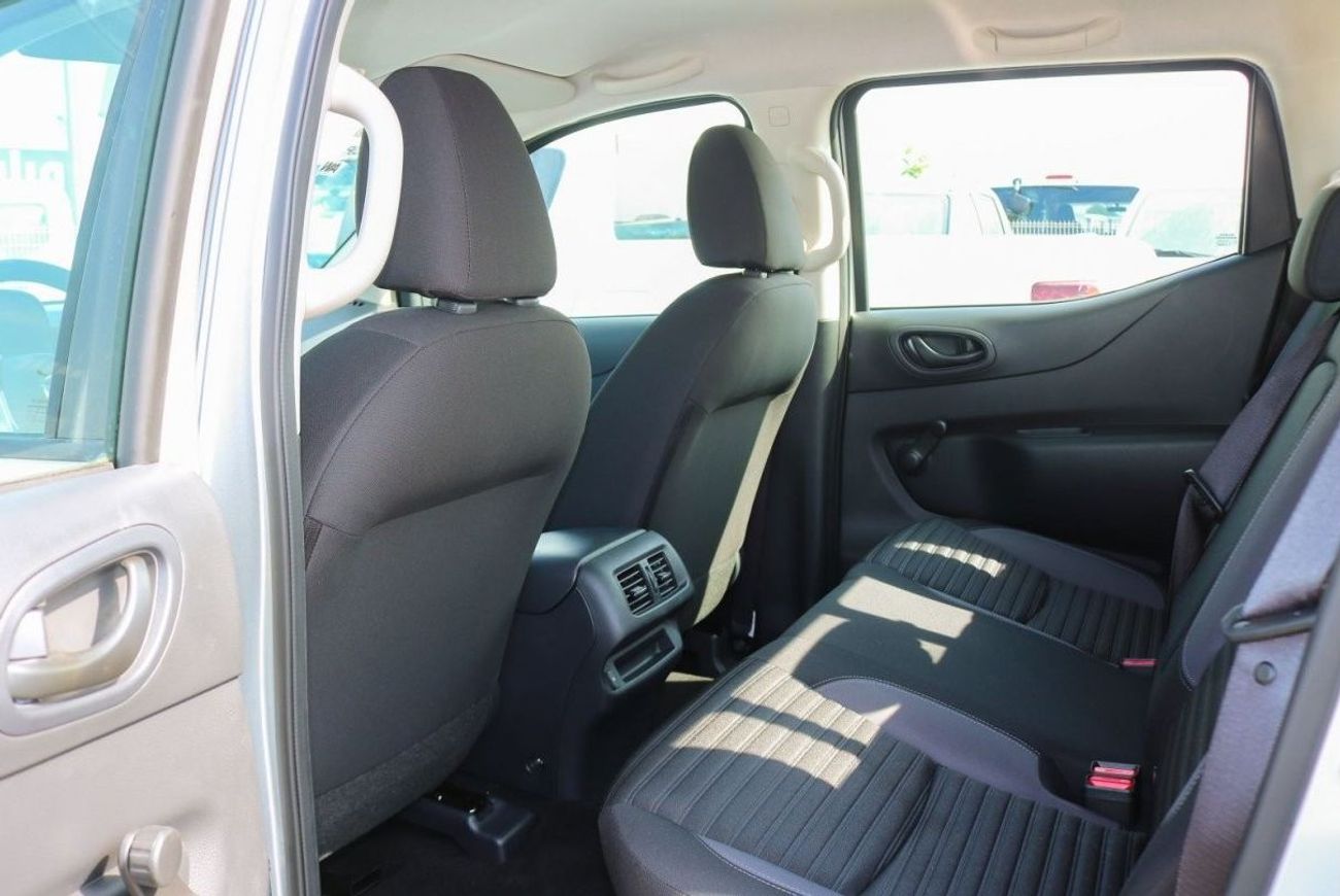 Nissan Navara 2023 XE 2.5L 4WD Diesel M/T DC Plus / Unbeatable Prices / Book Now